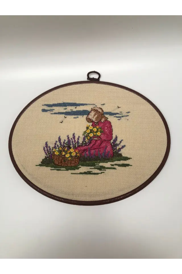 Çiçekçi Kız Kanaviçe Tablo