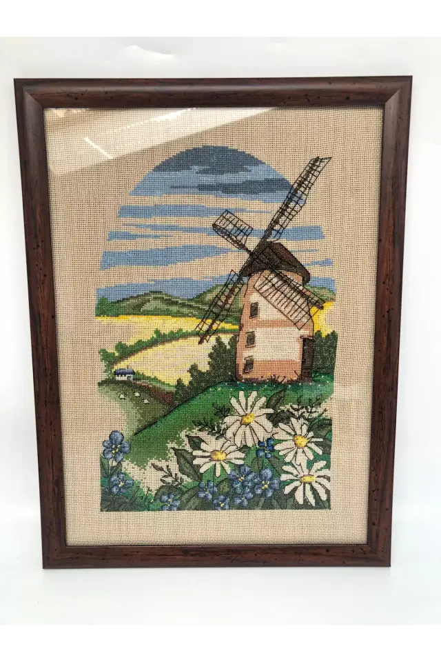 Değirmen Motifli Kanaviçe  Cam Tablo